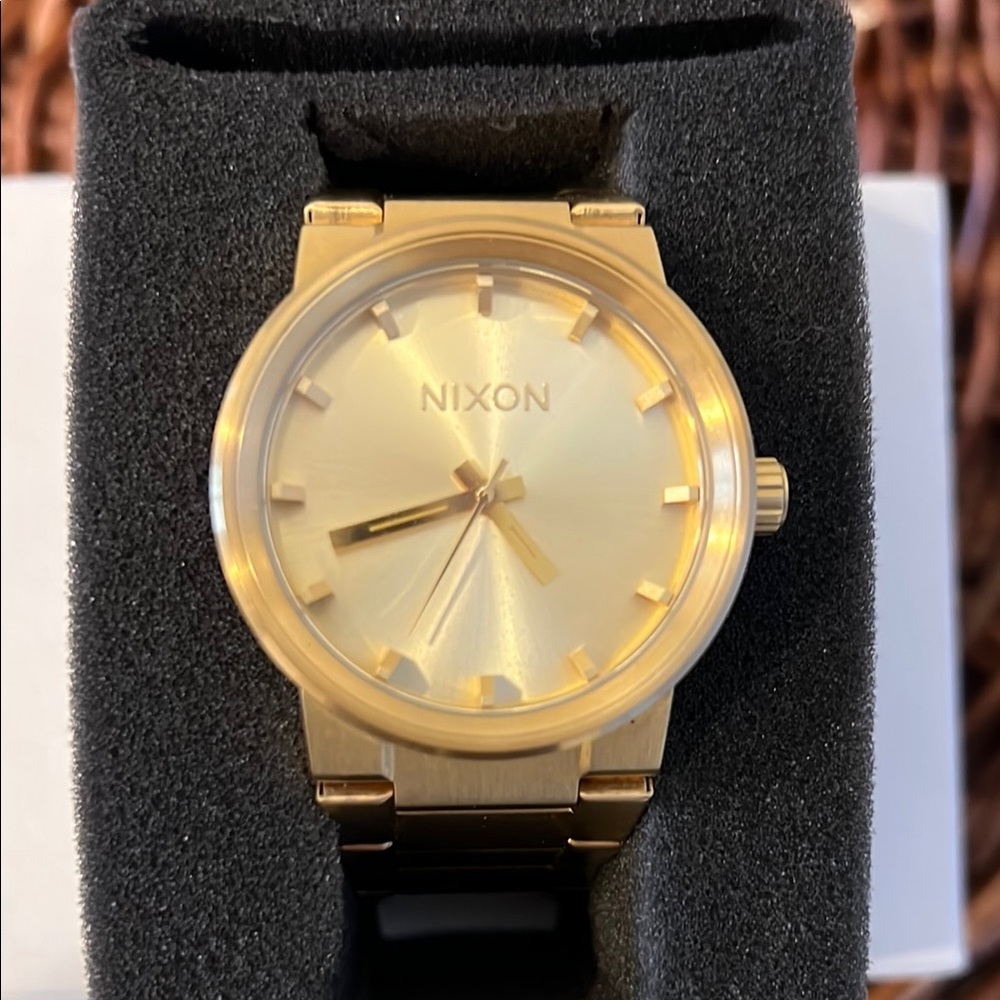 Mens Nixon watch